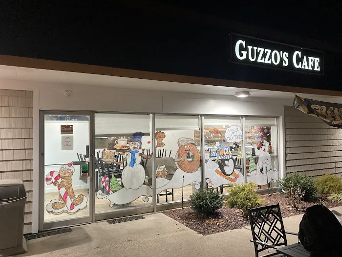 Guzzo's Cafe & Bakery Picture 2