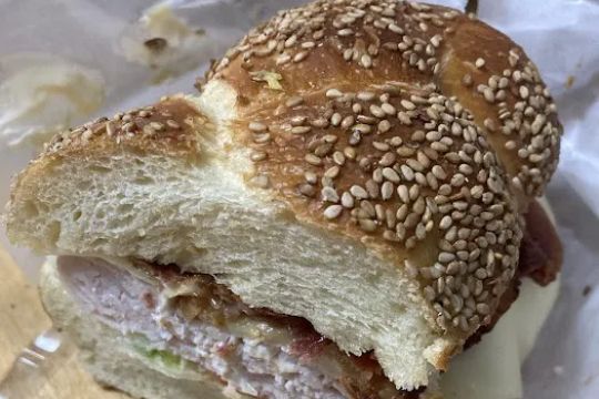 Guzzo's Cafe & Bakery