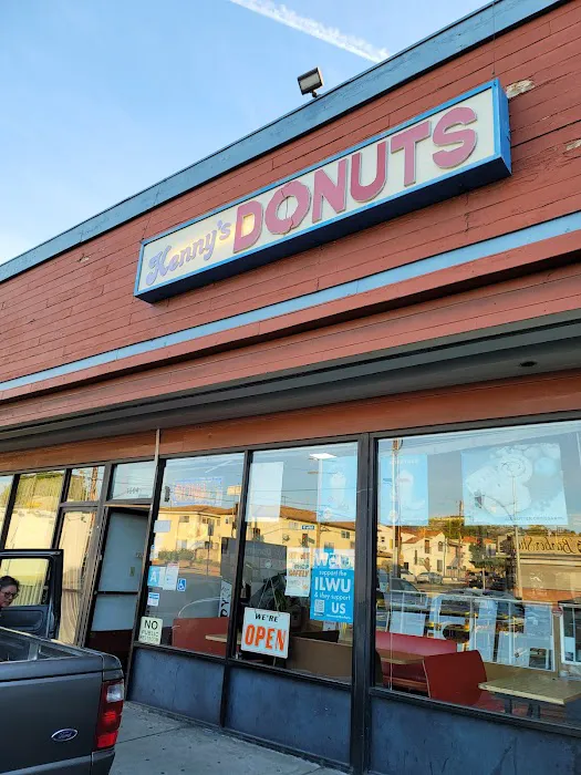 Kenny's Donuts Picture 4