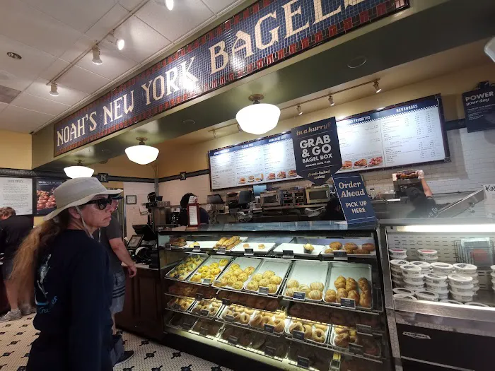 Noah's NY Bagels Picture 10
