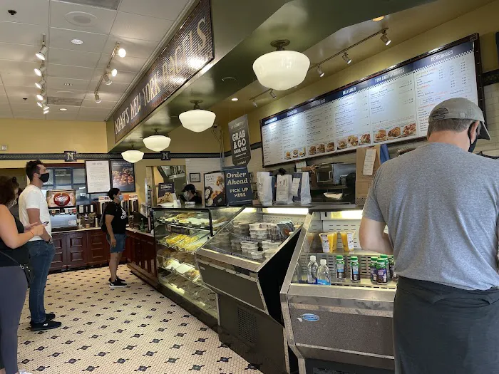 Noah's NY Bagels Picture 9