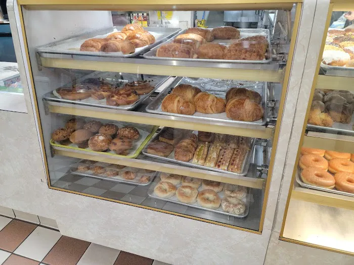 Smile's Donuts House Picture 6
