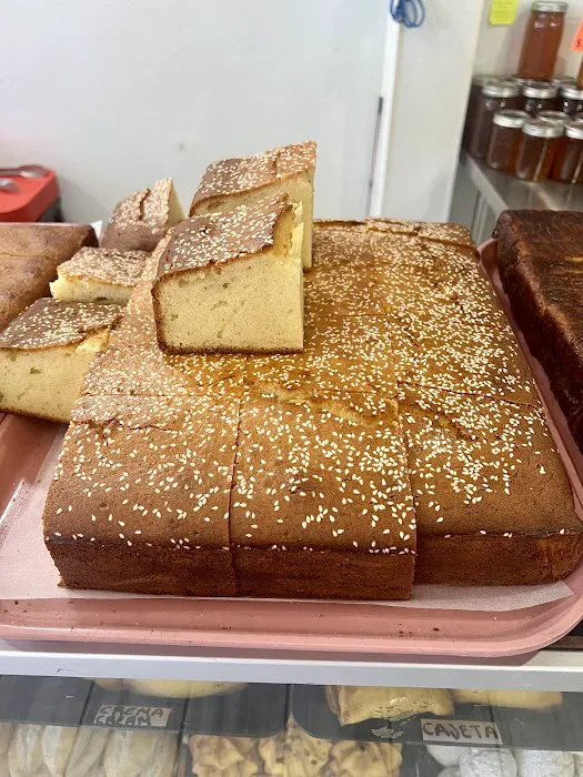 Las Rosas Bakery Picture 8