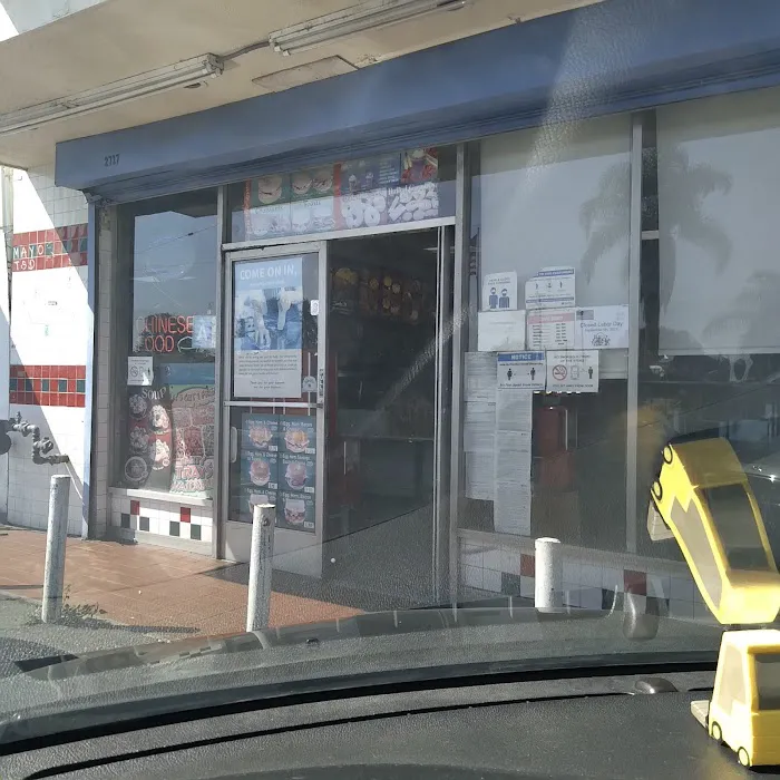 Golden Express & Donuts Picture 1