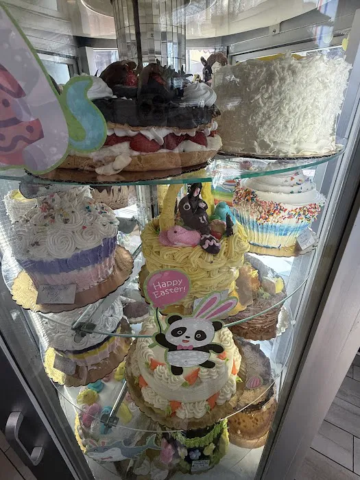 Del Ponte's Bakery Picture 10