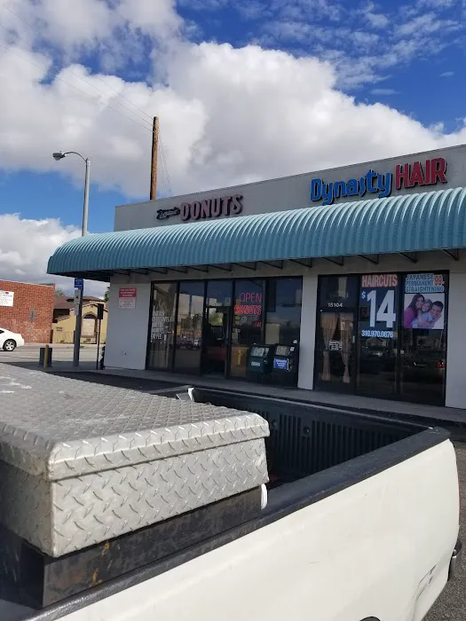 Mom's Donuts & Sandwiches Picture 4
