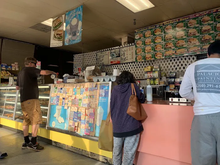 House of Donuts Picture 2