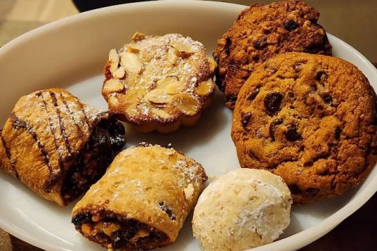 Lido Bakery