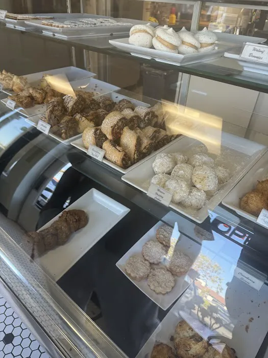 Lido Bakery Picture 10