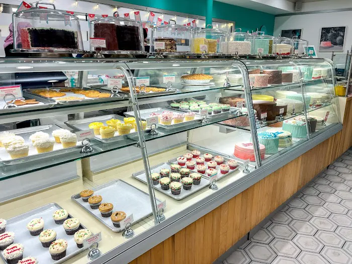 SusieCakes- Manhattan Beach Picture 8