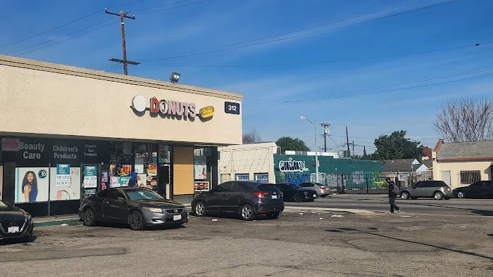 Daily Donut House Picture 8