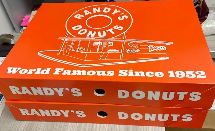 Randy's Donuts Picture 3