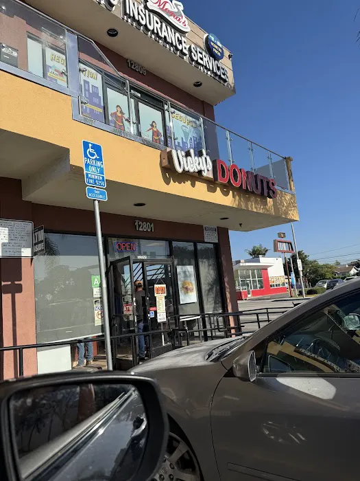 Vicky's Donuts Picture 9