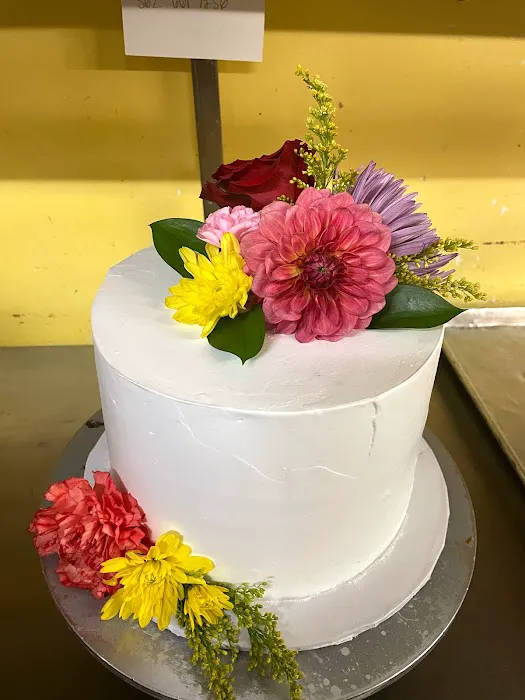 Lusia's Bakery Picture 4