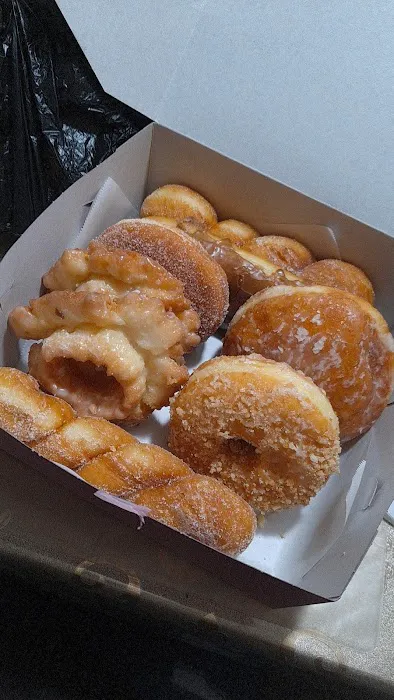 Sweet Time Donuts Picture 6
