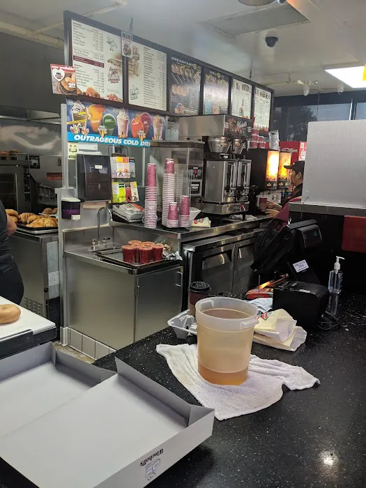 Winchell's Donut House Picture 6