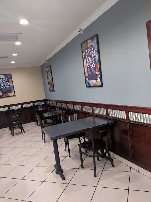 Winchell's Donut House Picture 5