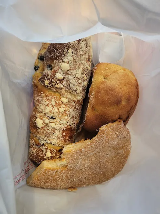 Ruben's Bakery & Mexican Food Inc. Picture 1