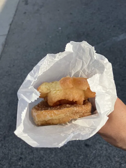Circle H Donuts Picture 5