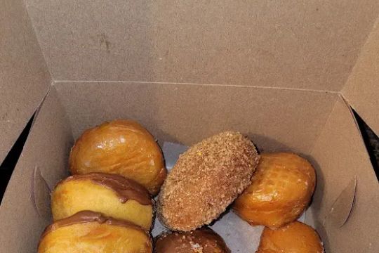J P Donuts