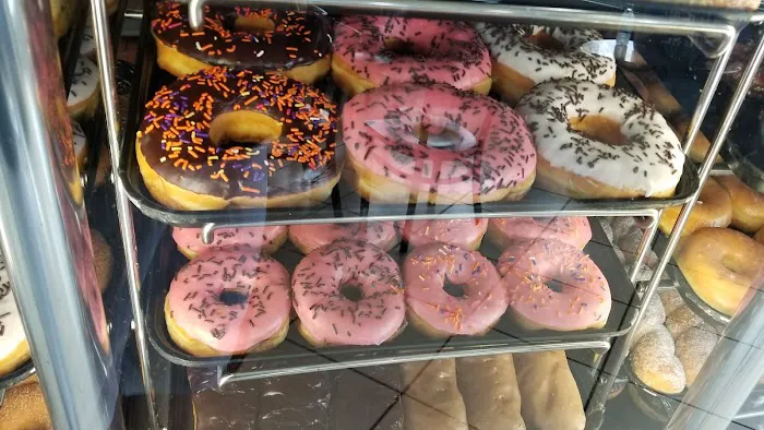 Winchell's Donut House Picture 2