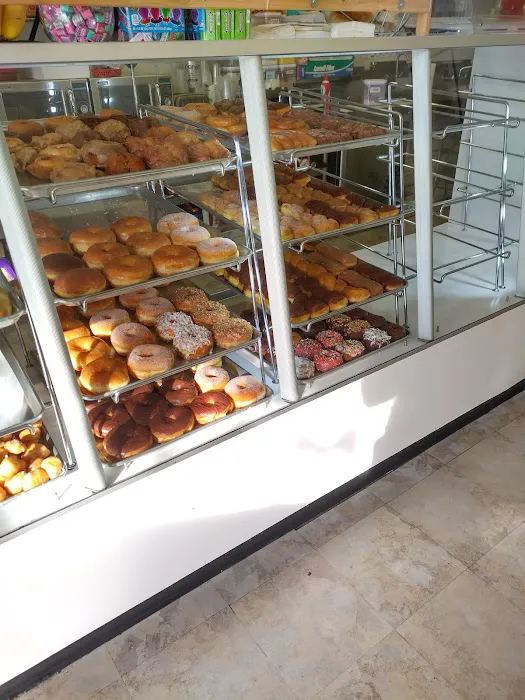 Donuts Queen Picture 4