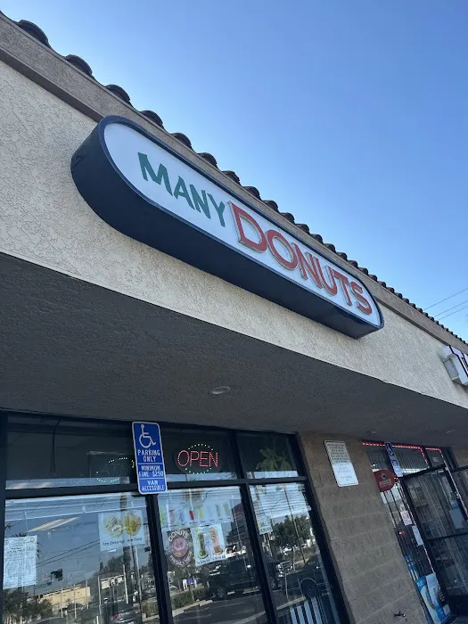 Many's Donuts Picture 10