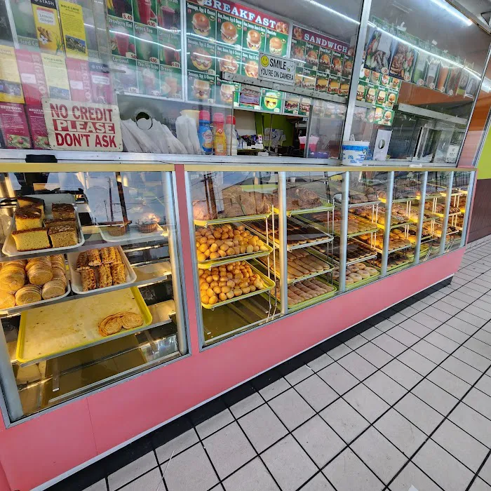 Golden West Donut & Hamburger Picture 1
