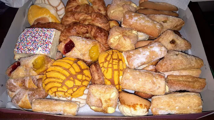 Panamericana Bakery # 3 Picture 7