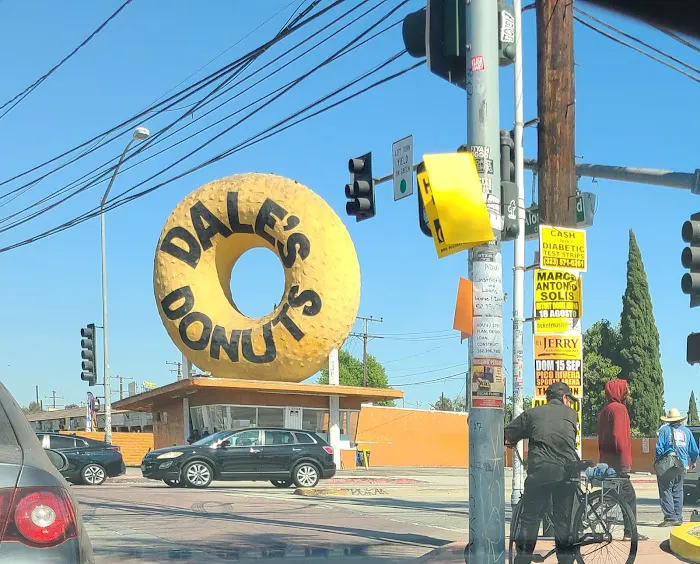 Dale's Donuts Picture 8