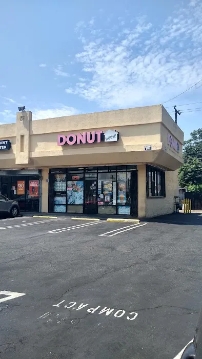Donut House Picture 1