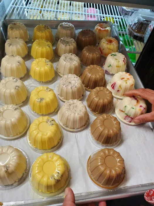 Vivian's Bakery Picture 5