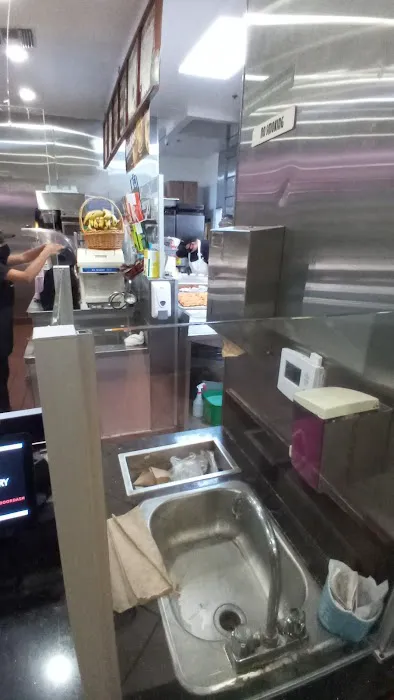 Winchell's Donut House Picture 9