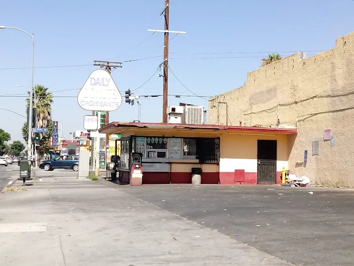 Daily Donuts Croissants Picture 2