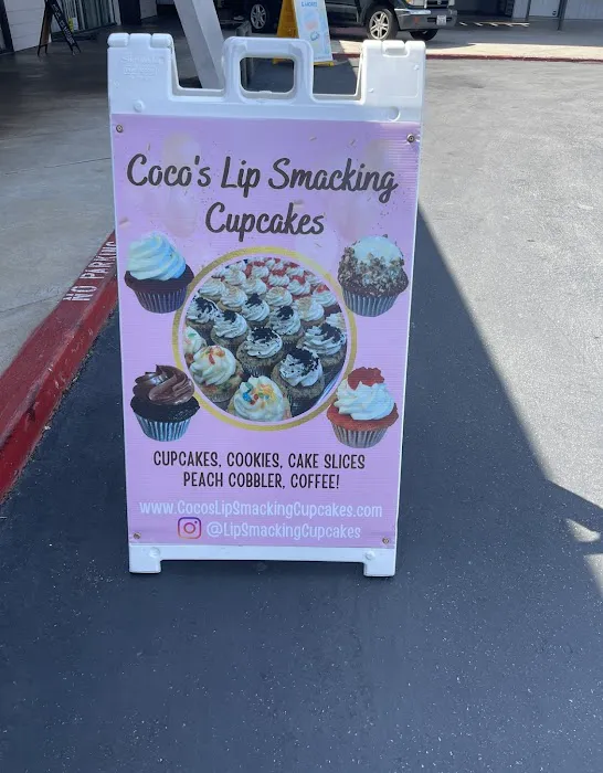 Coco's Lip Smacking Cupcakes Picture 3