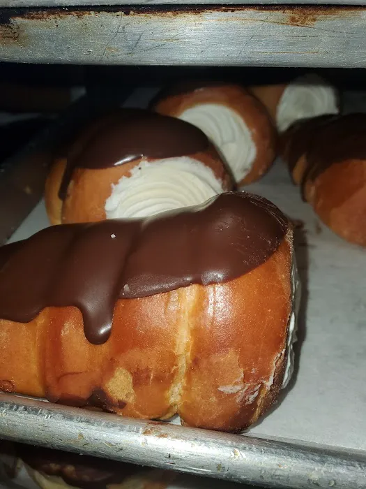 Monica's Bakery Picture 3