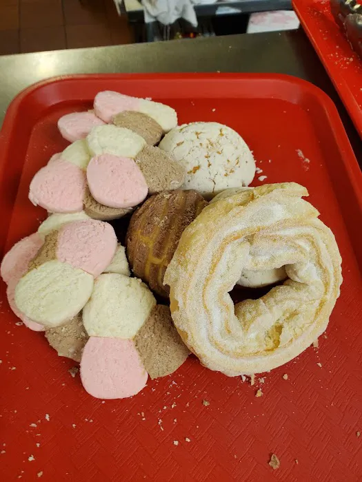 Monica's Bakery Picture 4