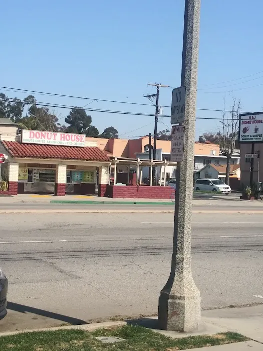 H & J Donut House Picture 9