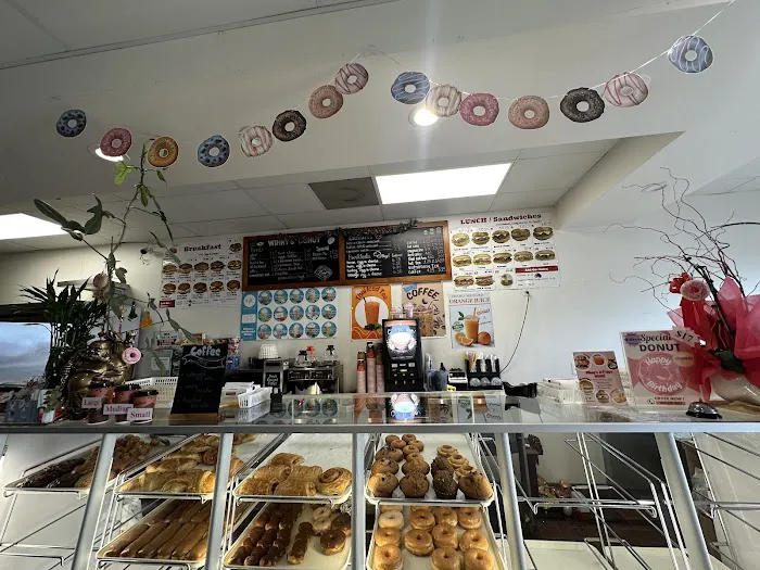 Winny's Donut House Picture 2