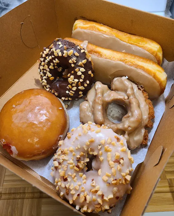 Winny's Donut House Picture 10