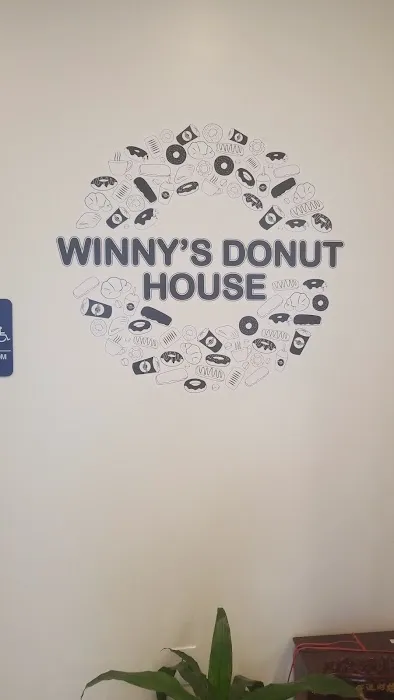 Winny's Donut House Picture 6