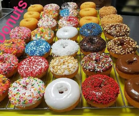 Ma's Donuts