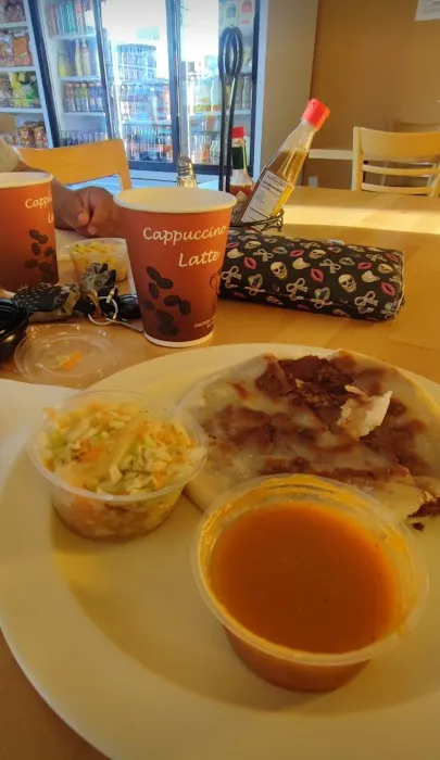 Isabel's Bakery, Cafe, and Restaurant Picture 4