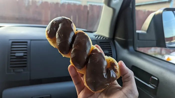 Kinly Donuts Picture 3