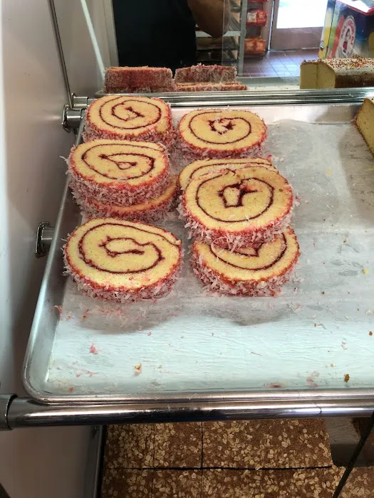 La Favorita Bakery Picture 7