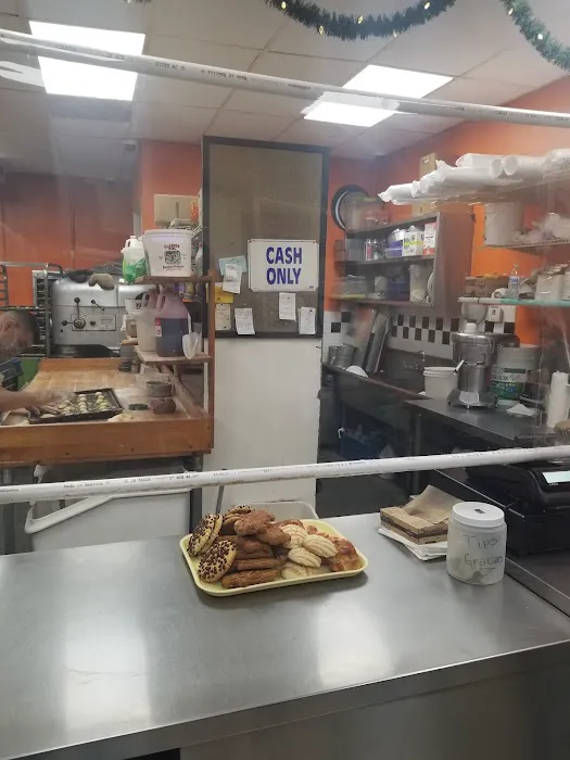Beto's Bakery & Cafe Picture 7