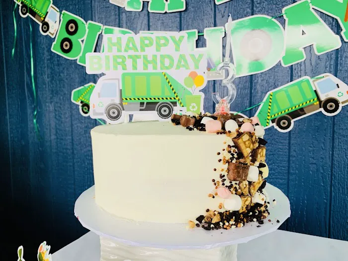 Butterfly Cake Shop Picture 4