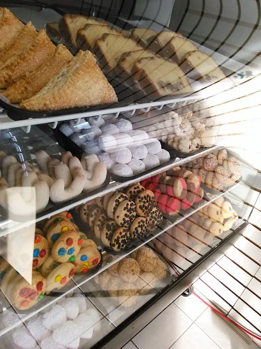 Butterfly Cake Shop Picture 10