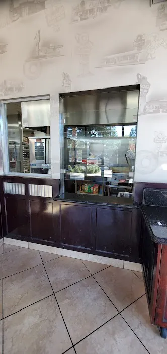 Winchell's Donut House Picture 7