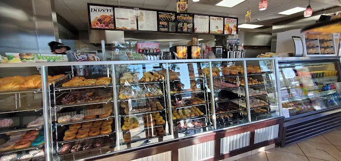 Winchell's Donut House Picture 9